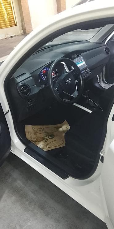 Продажа авто: Toyota Corolla: 1.5 л | 2019 г. Седан — 7