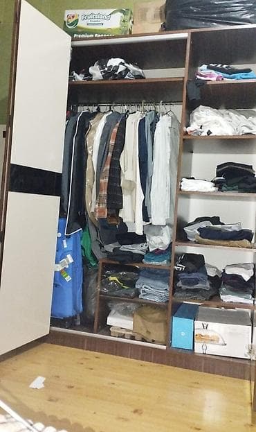 Ev üçün mebel: 2 təknəfərlik çarpayı, 2 tumba, Dolab, İşlənmiş — 5