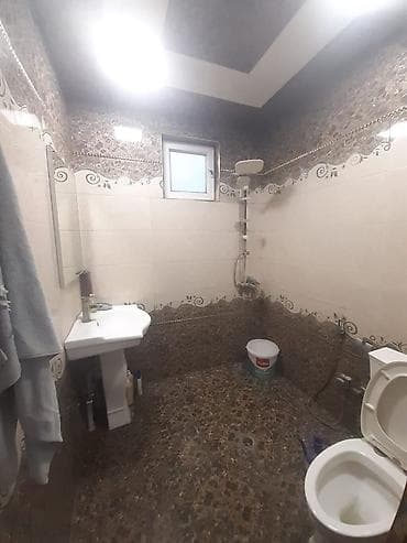 qurtulus 93 evlerin satisi: Satılır: 2 otaqlı mənzil (fotolardakı) Xüsusiyyətlər: - Plan: dəhliz — 1