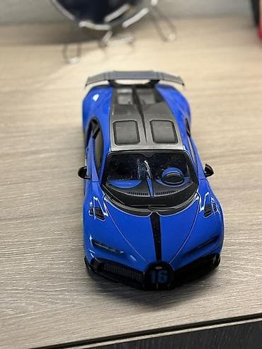 pultlu mawin: Məhsul: Radiouidarəolunan (RC) idman avtomobili modeli – mavi/qara — 6
