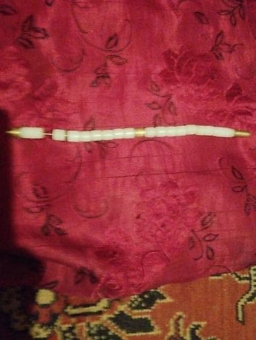 ag qizil: Ağ muncuqlardan hazırlanmış təsbeh - Material: hamar, süd-ağ rəngli — 1