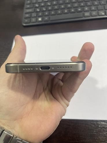 x96 tv box: IPhone 15 Pro Max, 256 GB, Natural Titanium, Face ID — 8