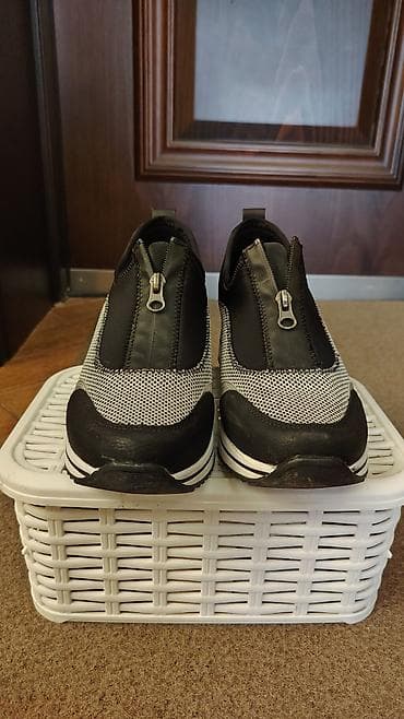 ket ayaqqabilar: Remonte qadın ayaqqabısı – slip-on idman üslubunda - Marka: Remonte — 3