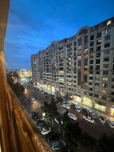 ağ şeher evler: Bakıxanov qəs., 3 otaqlı, Yeni tikili, 100 kv. m — 15