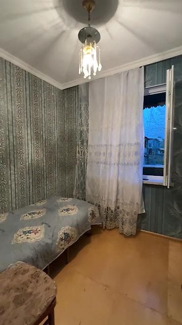 kreditle menziller: Kirayə üçün 2 otaqlı mənzil (tam mebellə) - Geniş qonaq otağı: divan — 8