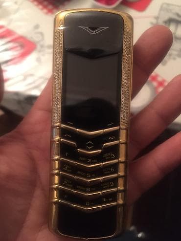 Bu vertunun dal kirishkasi mene lazimdi kimdese varsa xeber elesin