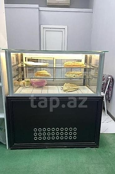 Avadanlığın icarəsi: Vitrin soyuducusu 950 azn❗ tam işlək vəziyyətdədir.Ünvan 28 — 1