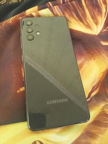 Аудиотехника: Samsung Galaxy A32, цвет - Черный, Сенсорный — 2