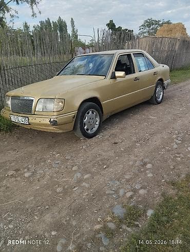 traktor satiwi: Mercedes-Benz W124 sedan - Kuzov: qızılı rəng, 4 qapı, arxa işıqlar — 8