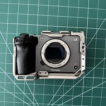 Sony Fx3 Öz kameramdır heç bir cızığı ya da problemi yoxdur aldığım lalafo.az -da Sony Fx3 Öz kameramdır heç bir cızığı ya da problemi yoxdur aldığım