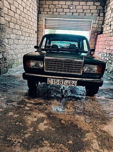 car parking vaz 2106: VAZ 2107 sedan - Marka/model: Lada (VAZ) 2107 - Kuzov: 4 qapılı sedan — 4