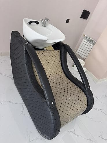 Salona məxsus saç yuma komplekti – inteqrə olunmuş keramik lavabo və