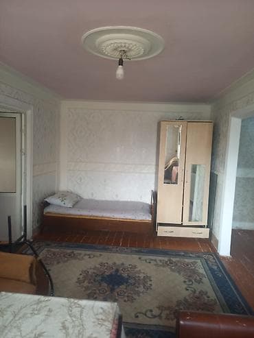 mikrorayonda satilan evler: Gəncə şəhəri pasyolka Fikrət Əmirov parkı, 30 nömrəli məktəb yaxınlığı — 5