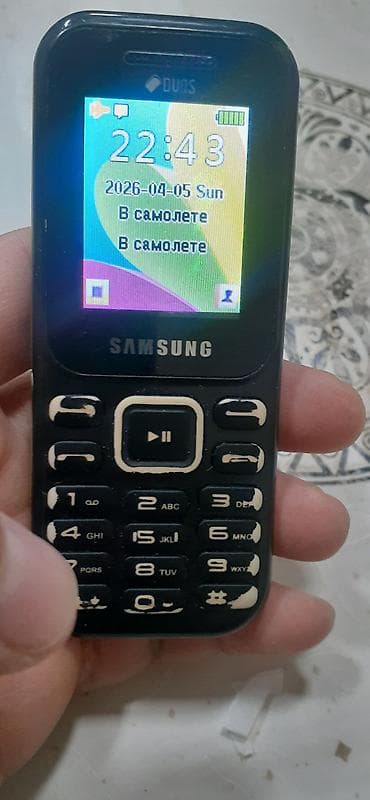 samsun a53: Satılır: iki ədəd düyməli mobil telefon 1) Jinga Simple F177 - İki — 4