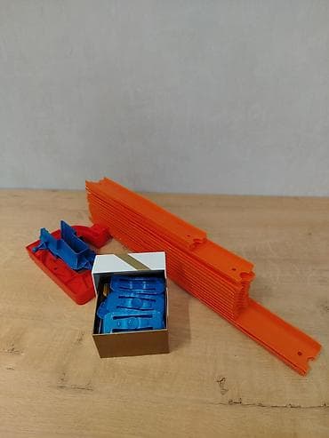 stacktrack oyuncaq dəsti: Hot Wheels trek qurğuları və tematik setlər toplusu - Bir neçə böyük — 6