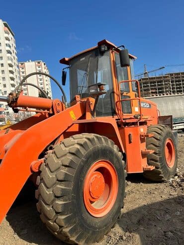 lizinq yolu ile traktor: Ekskavator
Yükləyici 2013 
Yürüş 6000 — 1