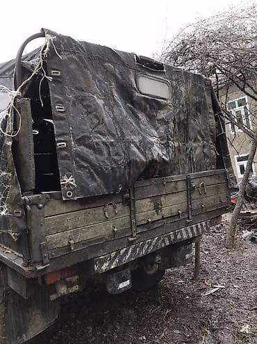 kia ceed motor: GAZ-66 yük avtomobili - Geniş kabinalı, iki bölməli ön şüşə və kənar — 9