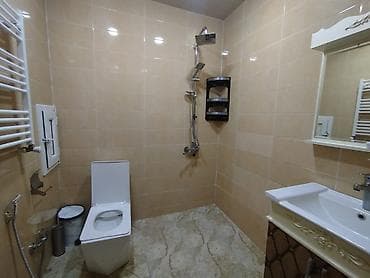 ev t: 1 otaqlı, 42 kv. m, Orta təmir — 4
