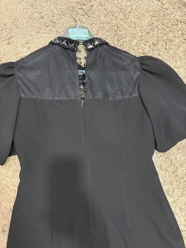 ikinci əl seyf qapi: Toy paltarı ela veziyyetde M razmer . boyun hissesi qaşlardı qırılmır — 3