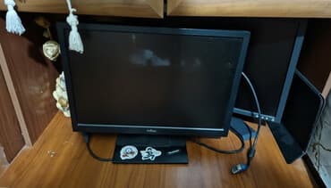 novomin tablet: Fujitsu LCD monitor dəsti - Ekran: təxminən 22” (16:9), mat səthli — 1