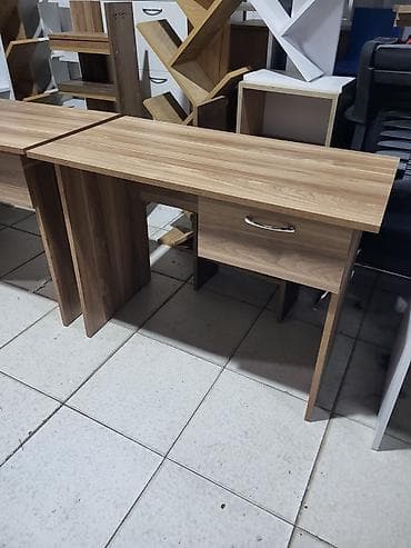 stol ustul: Yeni, İşçi üçün, Kvadrat masa — 7