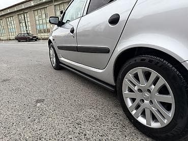 s stop: Iran Khodro : 1.6 l | 2015 il 280000 km Sedan — 6