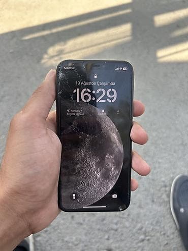 iphona 6 plus: IPhone 11 Pro, Space Gray, Qırıq — 5