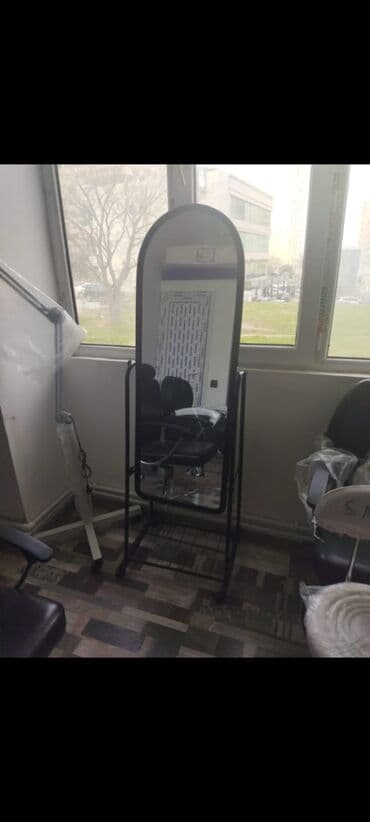 asma güzgü: Güzgü Divar üçün — 1