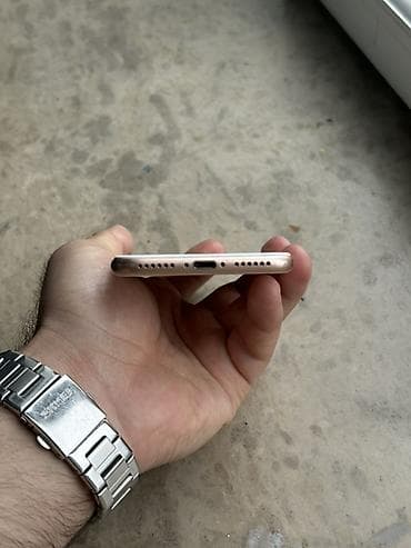 iphone apple 5s: IPhone 8, 64 GB, Desert Titanium, Simsiz şarj — 5