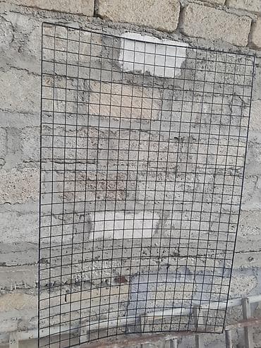 Setka vitirin qarmaqları ilə birlikdə 
Ölçüsü 150×100