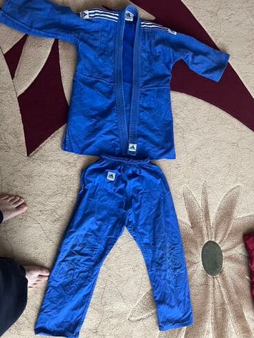 Maskalar, eynəklər: Kimano adidas ela veziyyetde — 4