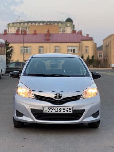 220 mator: Toyota Vitz: 1.3 l | 2012 il Hetçbek — 3