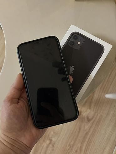 apple ipod touch: IPhone 11, Qara — 1