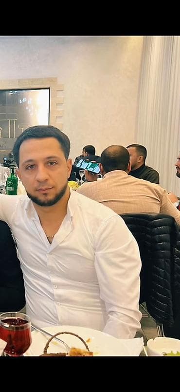 kombat salvar: Ağ rəngli kişi köynəyi - Klassik dizayn: uzunqol, düyməli ön hissə — 1