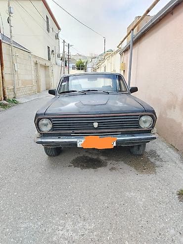 Avtomobil satışı: GAZ Volga 24 sedan Qiymetde endirim olar. - Korpus: 4 qapılı sedan — 2