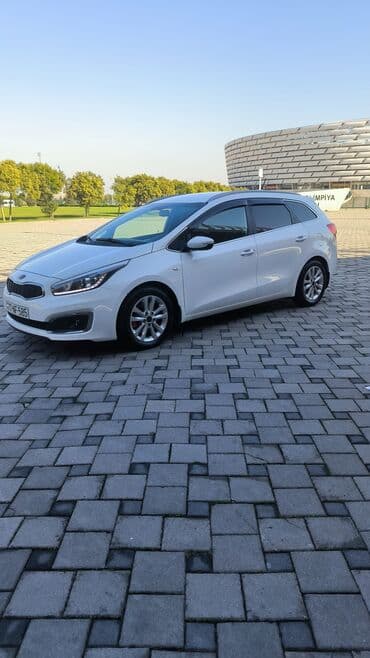 faizsiz kreditlə maşın: Kia Ceed: 1.6 l | — 2