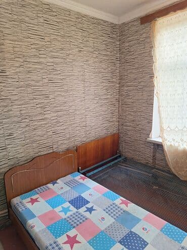 cəlilabad ev: Gəncə şəhəri Texnologiya Universitetə yaxın, 44 nömrəli məktəbin — 14