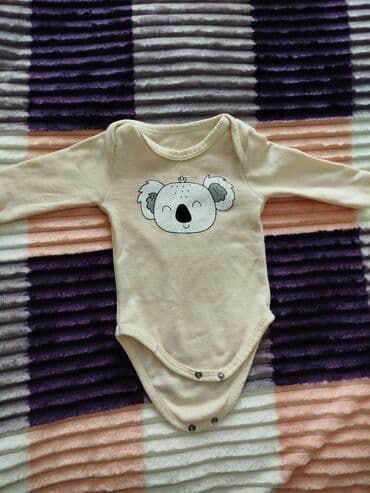 sevgililer ucun dest geyimler: Uşaq geyimləri dəsti - Krem rəngli uzunqol bodi: ön hissədə şirin — 1