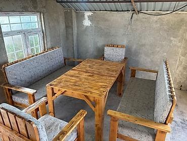 1 gunluk bag evleri: Dördbucaq masa, 8 stul, Açılmayan, Stullar ilə, Taxta — 1