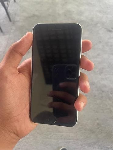 airpods pro 1: IPhone SE 2020, Ağ, Barmaq izi — 5