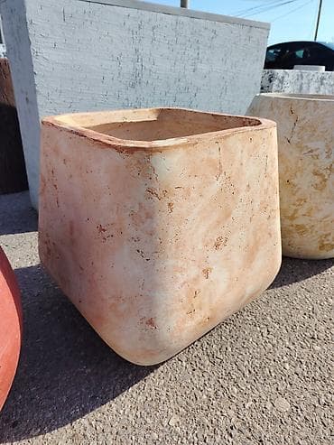 gul dibcekleri: Dekorativ beton güldanlar - Material: armaturla möhkəmləndirilmiş — 4