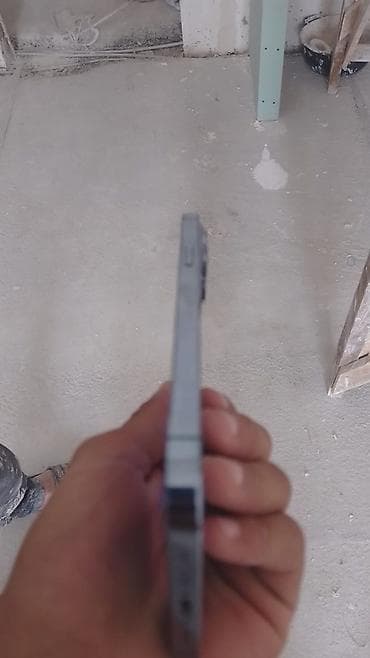 iphone 13 sade ikinci el: IPhone 13 Pro Max, Göy, Qırıq — 4