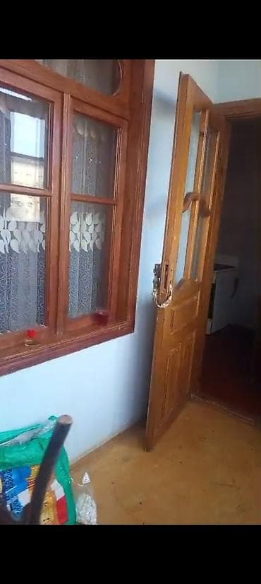 Mənzil balkonunun satışı/icarəsi üçün genişləndirilmiş lodjya - Tam