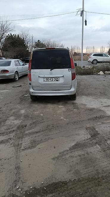 opel astra 2017: Mercedes-Benz Vaneo, gümüş rəng, minivan/geniş ailə avtomobili — 2