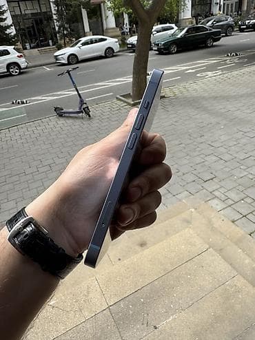 82 televizor: IPhone 14, 128 GB, Mavi, Face ID — 3