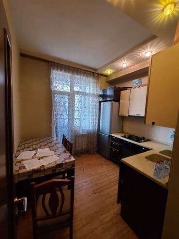 qusarda kirayə ev: Nəsimi rayonu,Tbilisi,Qafqaz otelin arxasında,Mənzil 2 otaqdan 3 otağa — 3