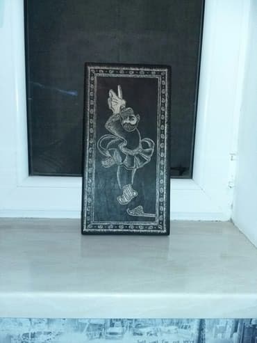 quş yuvası duzəltmək: Əl işi taxta üzərində vjıqaniya və tuş üzərində cekilmiş resm — 2