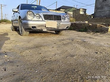 mersedes turbosu: Mercedes-Benz E-Class: 2.3 l | 1995 il Sedan — 5
