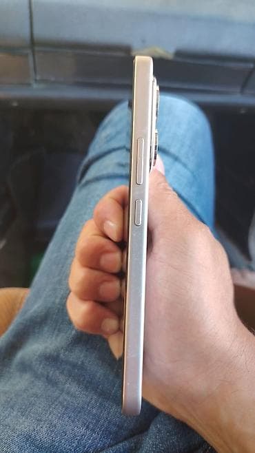honor 9xb: Honor 400, 256 GB, rəng - Ağ, Qırıq — 3