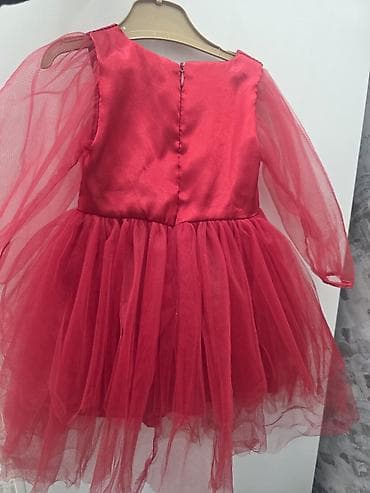 Uşaq üçün qırmızı ziyafət donu və saç lentindən ibarət dəst. - Rəng — 2